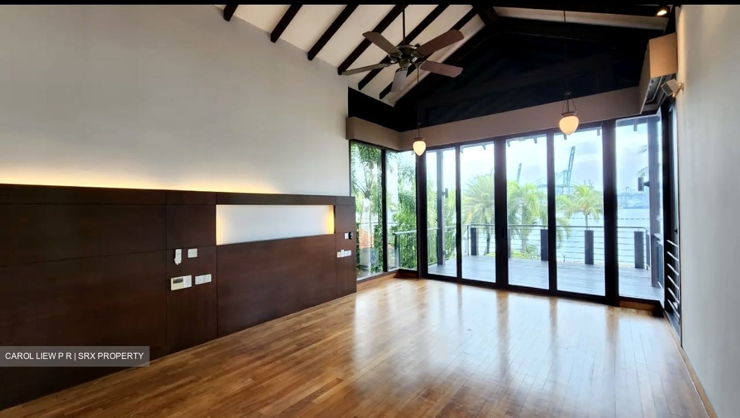 Ocean Drive (D4), Detached #389053031